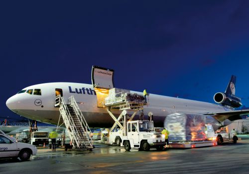 Vận tải hàng không